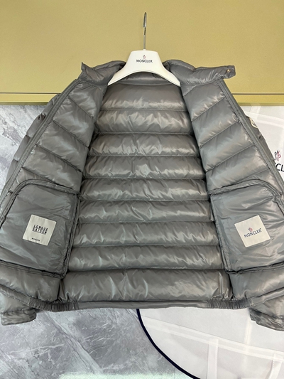 ハイクオリティダウンジャケット全体デザイン